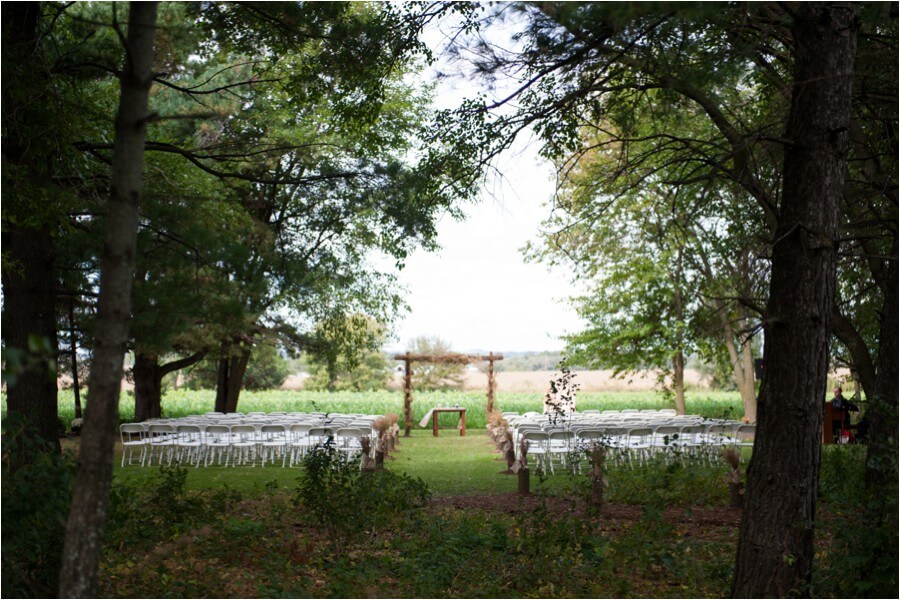 wisconsin-backyard-wedding_0019